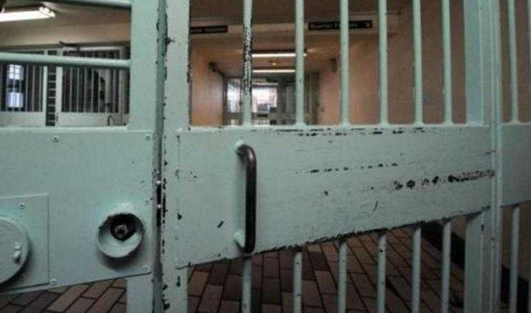Virüs nedeniyle 54 bin tutuklu serbest bırakıldı
